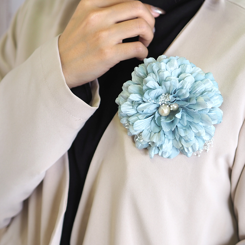 BLAZE 宅配便送料無料 コサージュ 華やか フラワー 大きめ 直径11cm