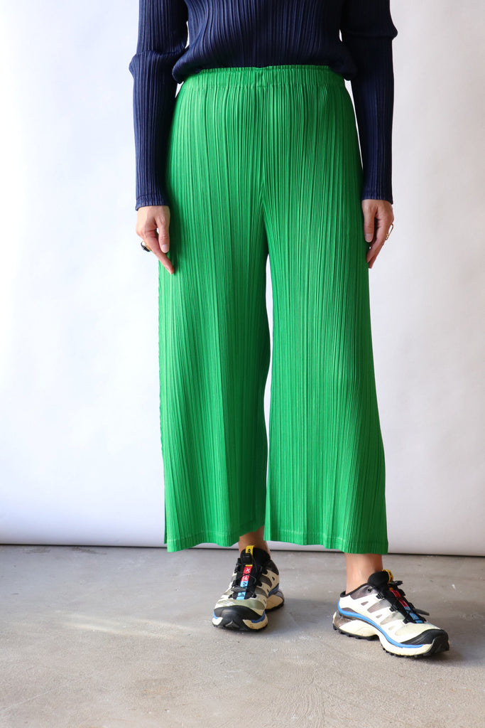 PLEATSPLEASEISSEYMIYAKE】ワイドパンツ Pleats Please Issey Miyake