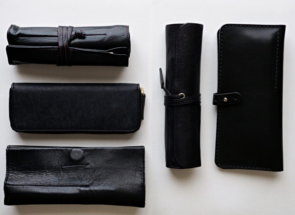 シンプルでコンパクトなラウンドジップペンケースを求めて行き着く先