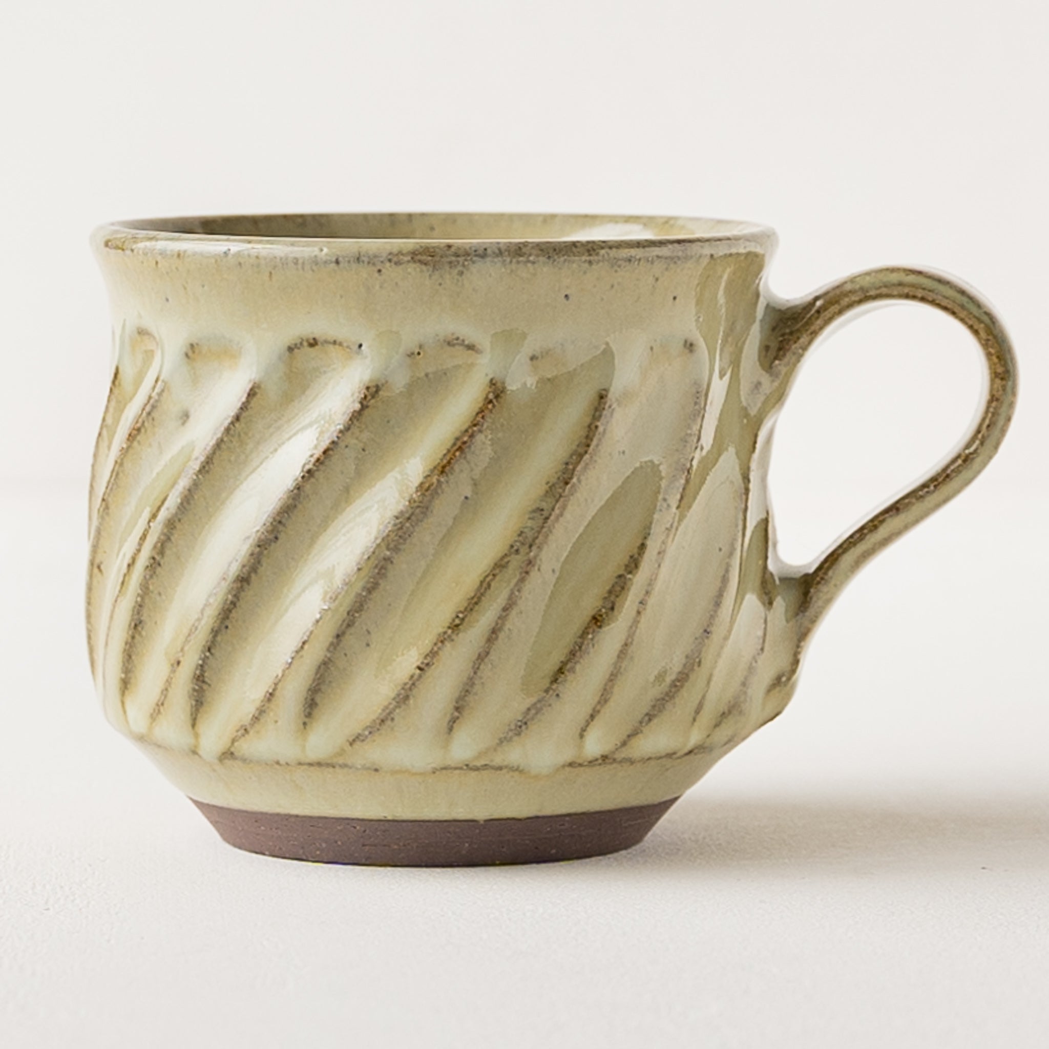 小代焼 小代本谷ちひろ窯 しのぎマグカップ｜窯元、作家もの和食器通販