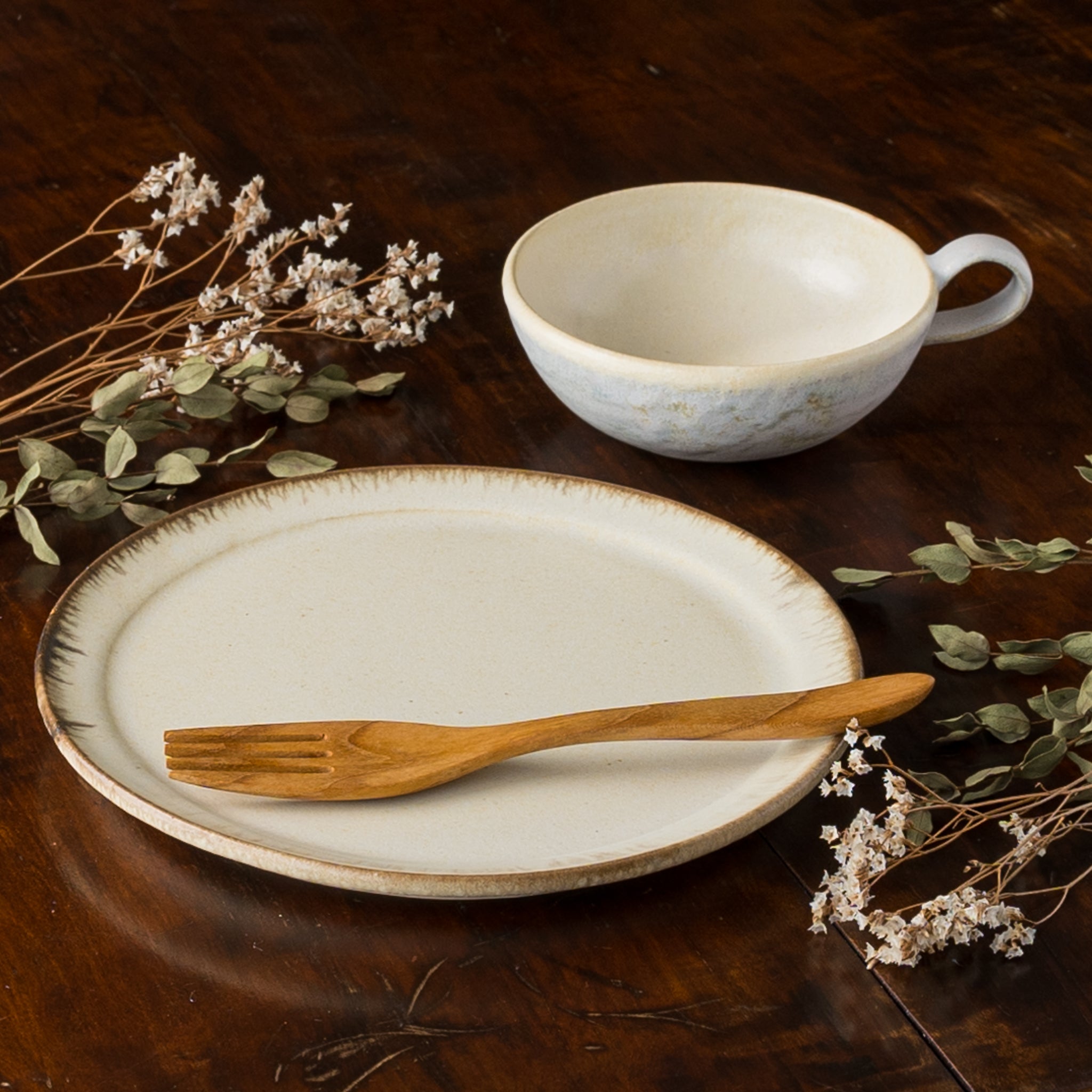 作家 ヤガミサヨ SAY HANDS STUDIO 7寸リムプレート 乳白釉｜和食器