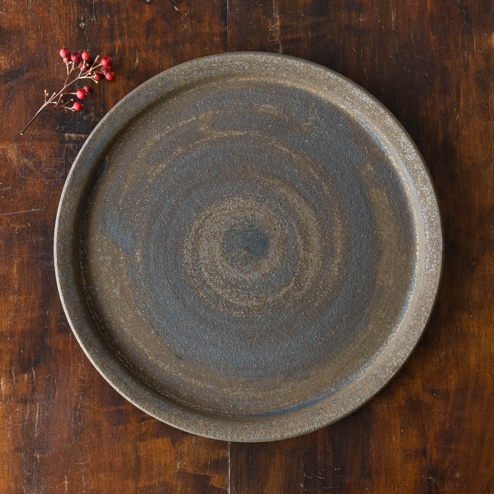 菊池正直造【極上品】 和鉄笹爪虫食い五徳（七寸）囲炉裏/共箱 菊池