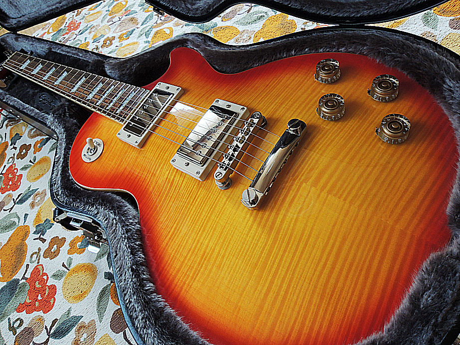 Epiphone Les Paul 1960 Tribute Plus」がやってきた | しまじろう の