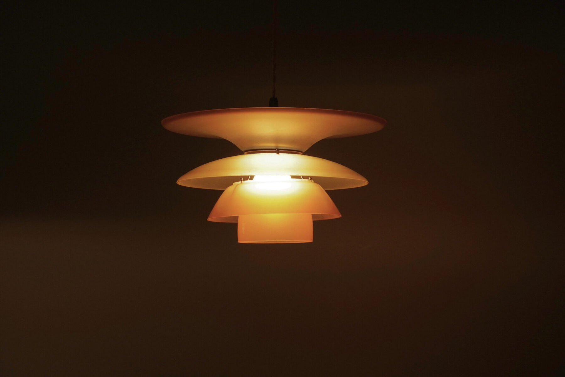 北欧の照明の魅力に迫る！【ヒュッゲな暮らしをデザイン 北欧のあかり