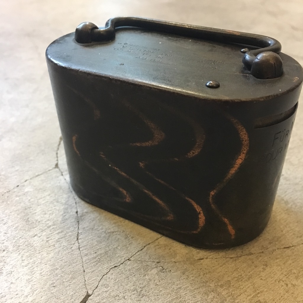 アンティークJapanned シーリングランプジャパンフィニッシュ