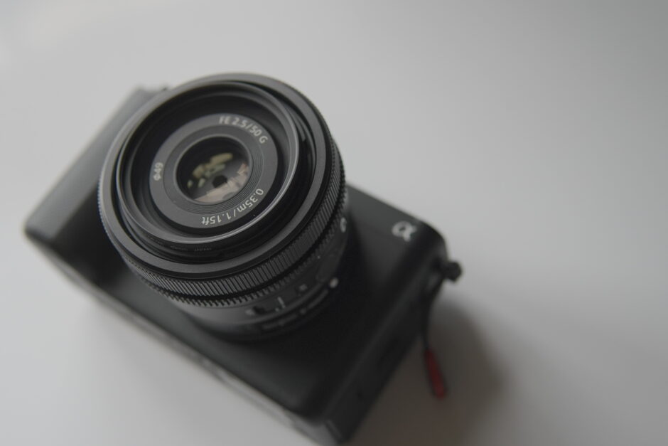 SONY FE50mmF2.5Gレンズ徹底レビュー【作例あり】コンパクトな万能