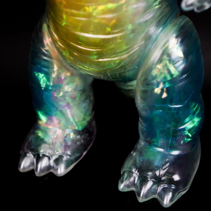 ギャラリー＆ショップ・墓場の画廊をブルマァクの「透明怪獣」が 襲来