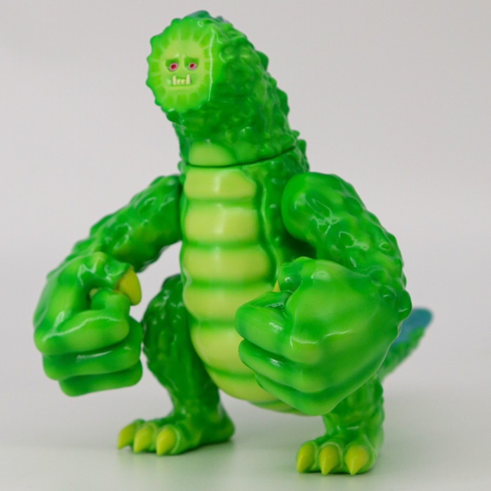 岡田悠助氏／ToyFieldsの初個展「MUTATION」に突然変異の「ゴーヤ怪獣