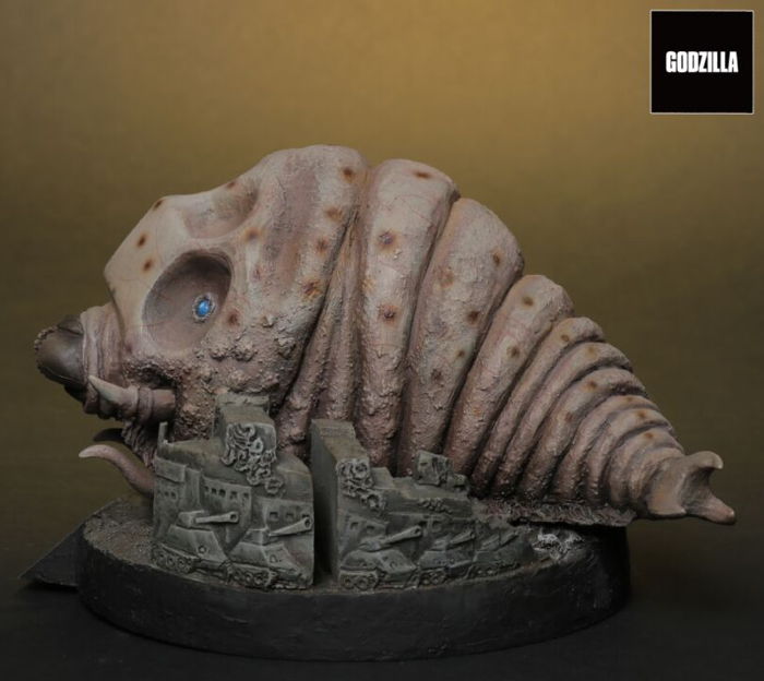 エクスプラスの［デフォリアル］に「モスラ(幼虫)(1961)」がノシノシ