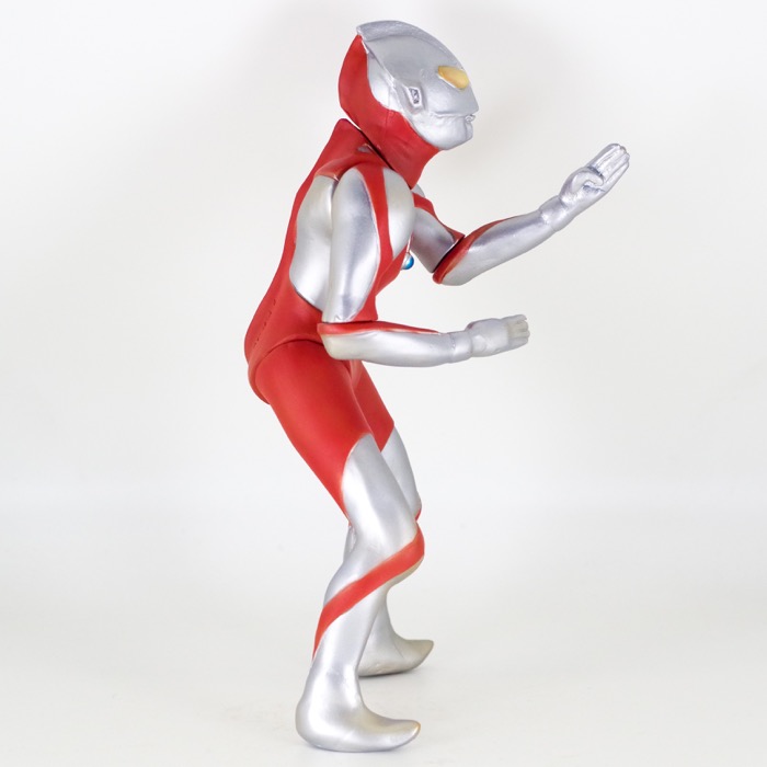 ヒカリトイズの「ウルトラマン」が「ツブラヤストア限定カラー」となっ