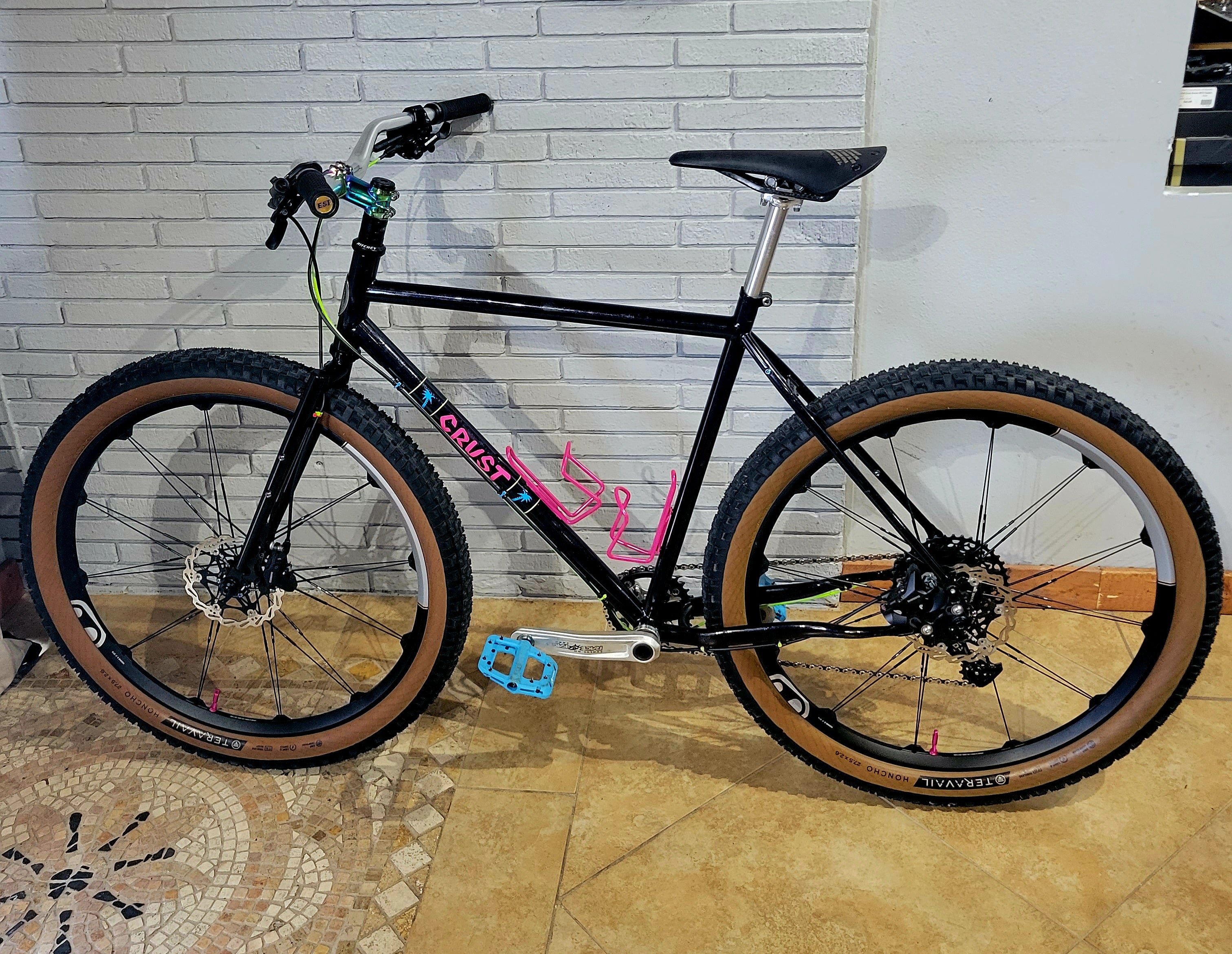 Crust Evasion Medium – South Tampa Bicycle Co.