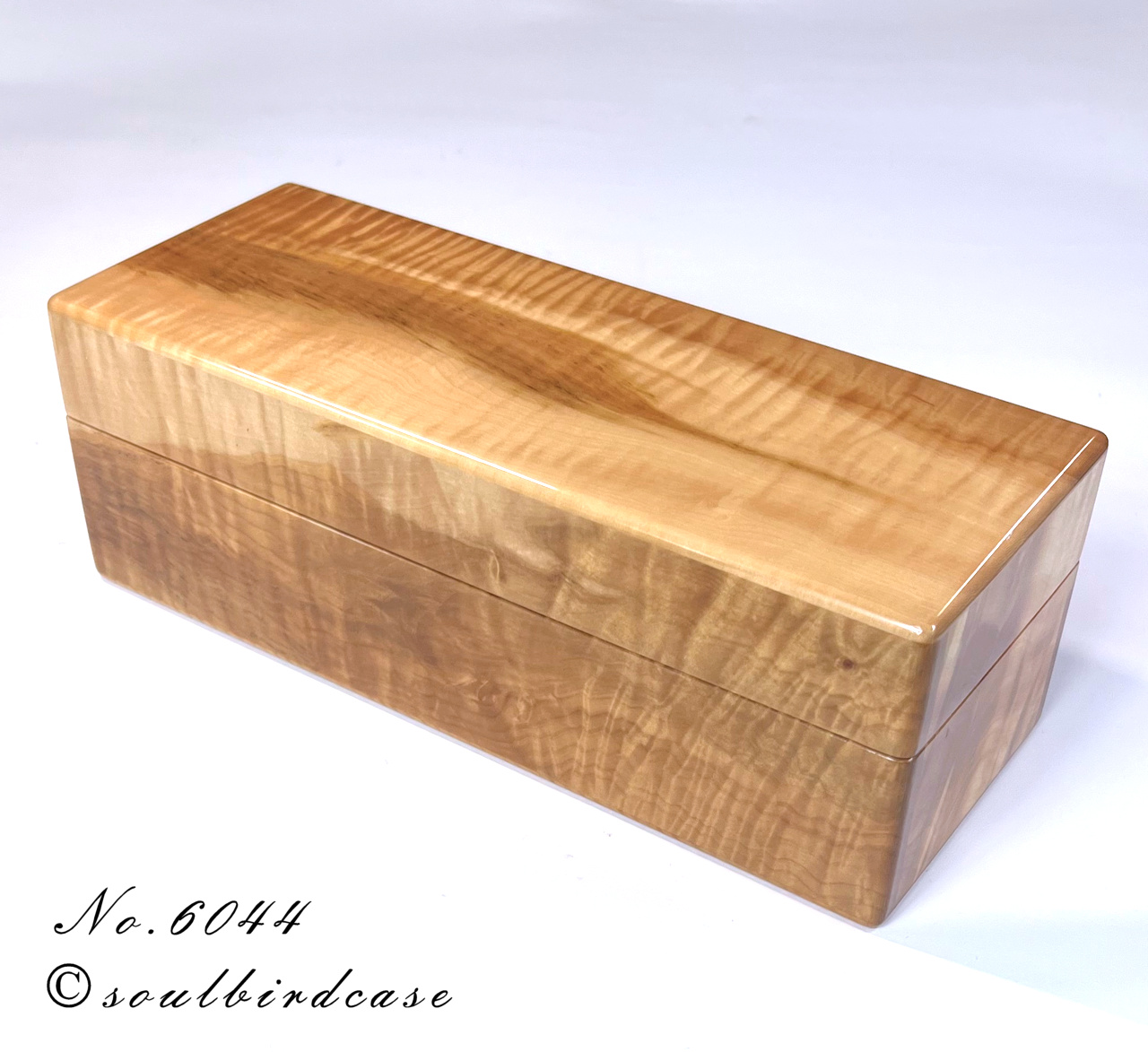 No.6044 トチ材赤み・杢あり 5本用時計ケース 鏡面仕上げ | 高級時計