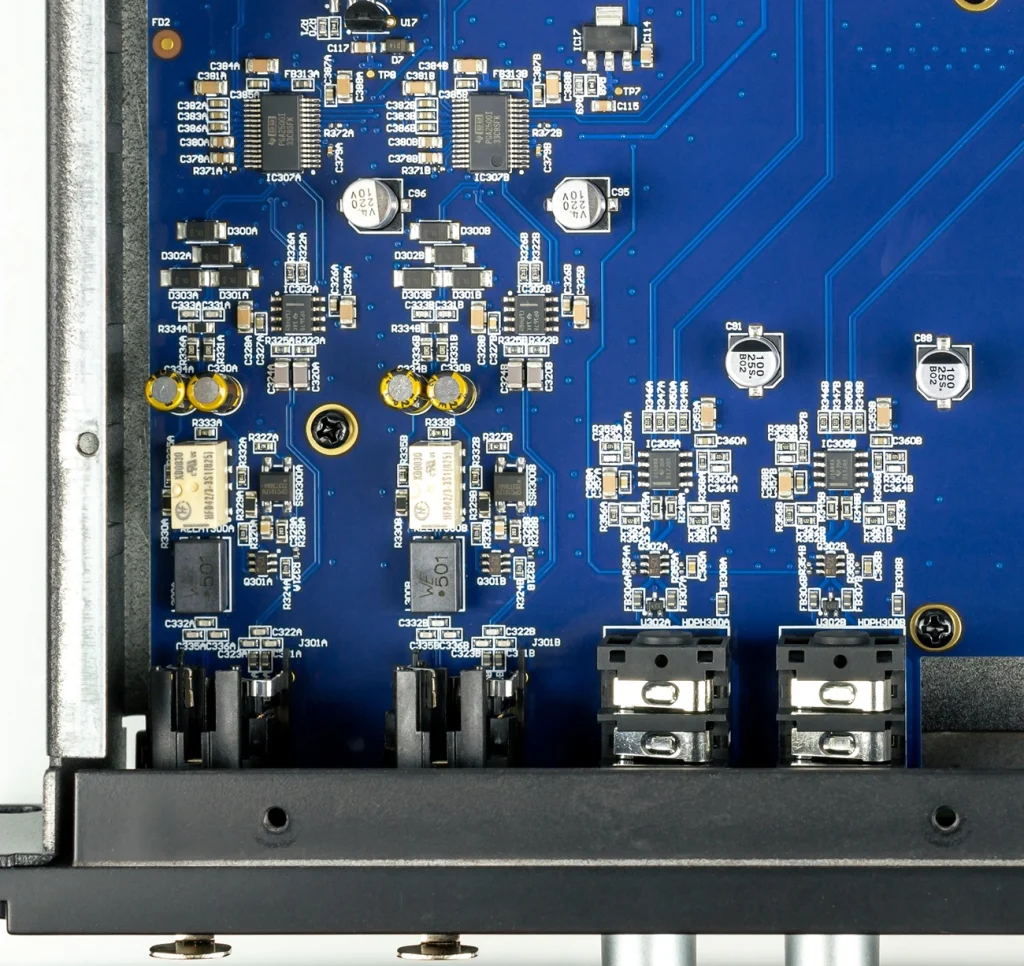 DTM・DAW MOTU 828x + steinberg TIME BASE + PD8L DTM・DAW MOTU 828x