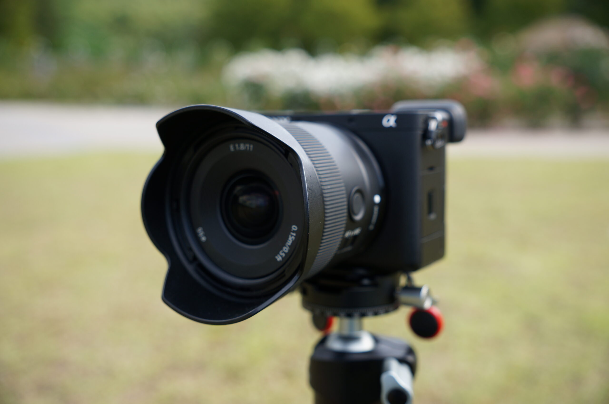 SONY aps-c e11mmf1.8 カメラレンズRaizen SONY aps-c e11mmf1.8