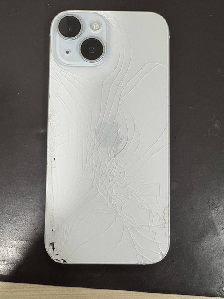 iPhone15 Pro Max 256GB【背面ガラス割り】