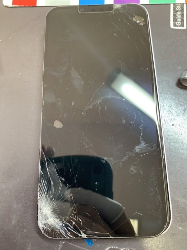 Apple iPhone 14 画面ひび割れあり 【公式通販】