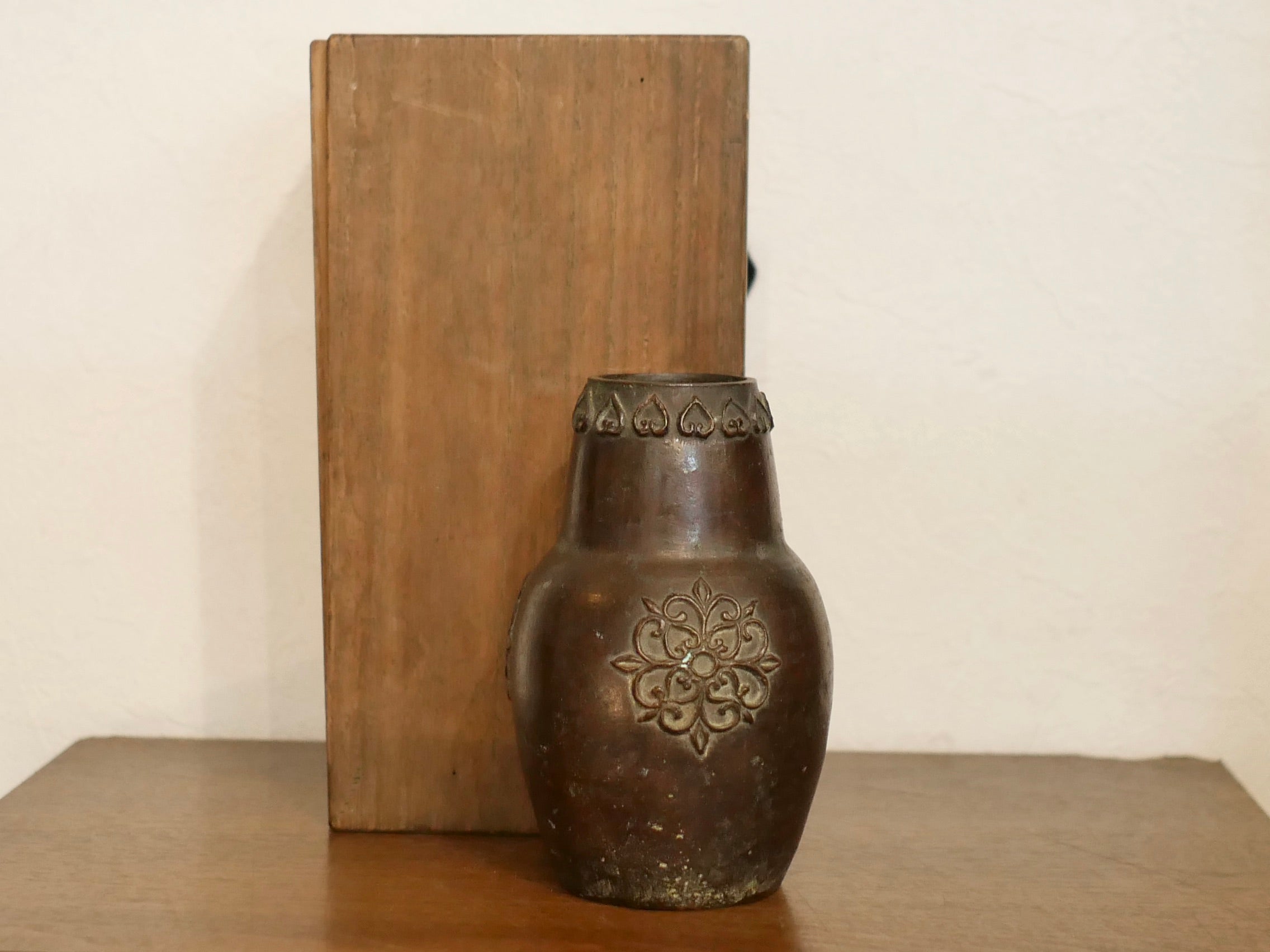 人間国宝 香取正彦作 銅花入 鋳金工芸作家 – smileantiques