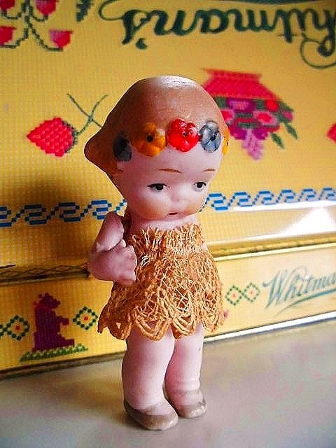 花冠の女の子 オールビスク 7cm HERTWIG アンティークドール - SNAP