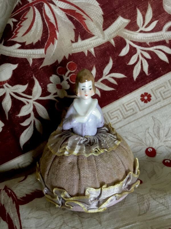 ハーフドールのピンクッション ヴィクトリアンレディ アンティークの