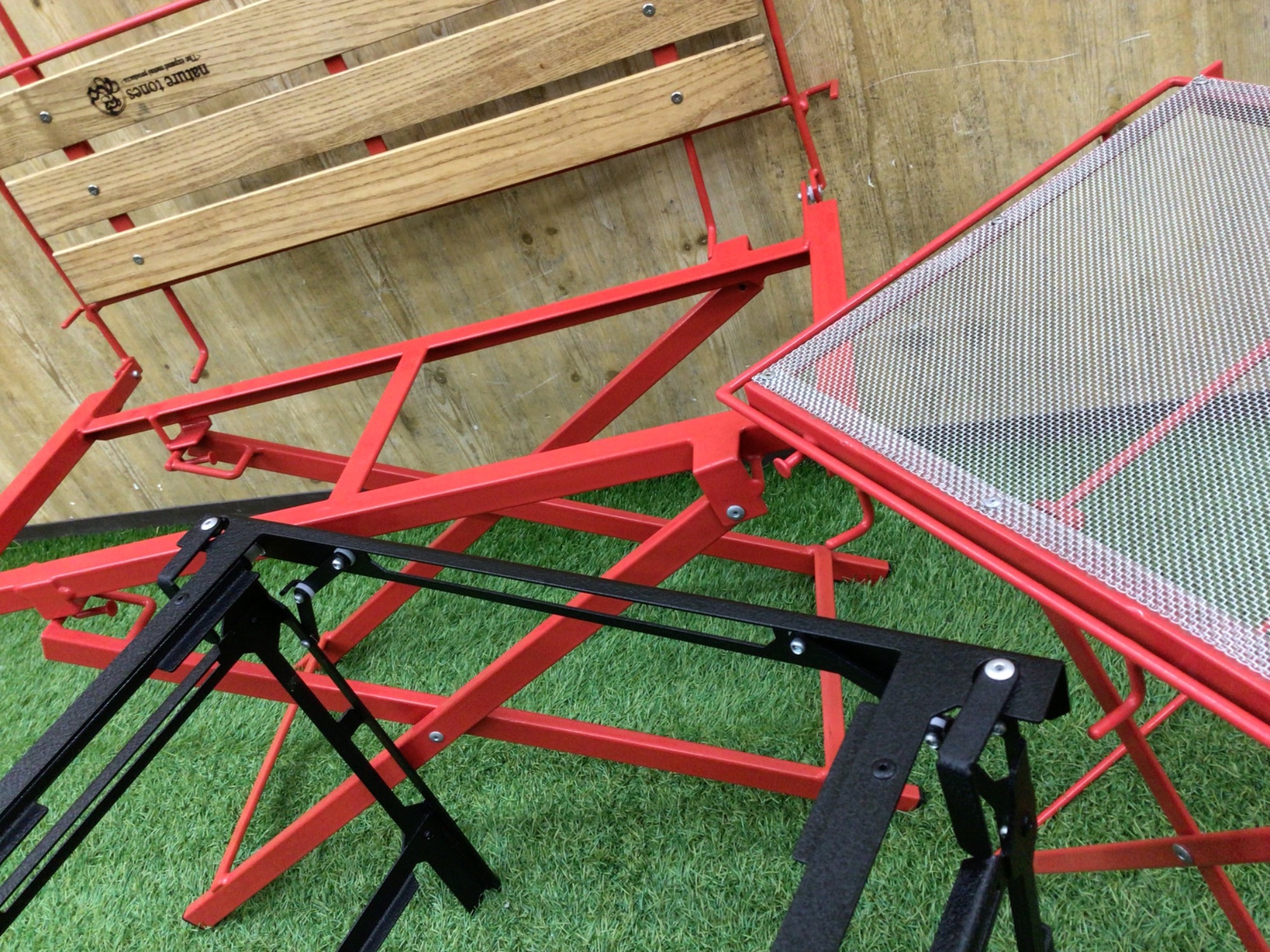 本格キャンプの必需品！ネイチャートーンズ特集！ [2024.07.31発行