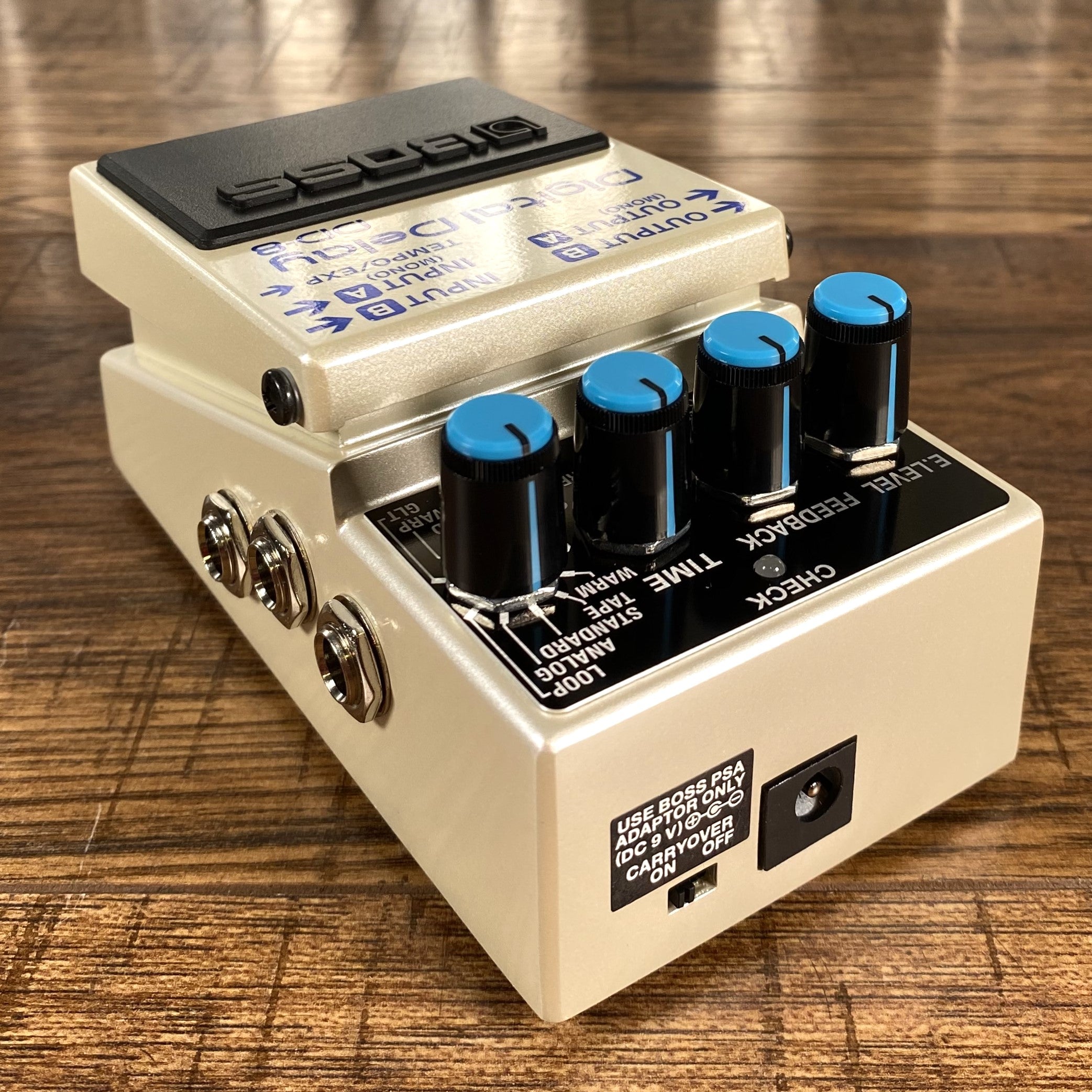 Boss DD-8 Digital Delay Guitar Effect Pedal – Specialty Traders