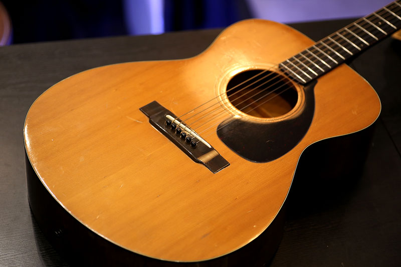 YAMAHA FG-110 - L.R.Baggs IBEAM ピックアップ取り付け