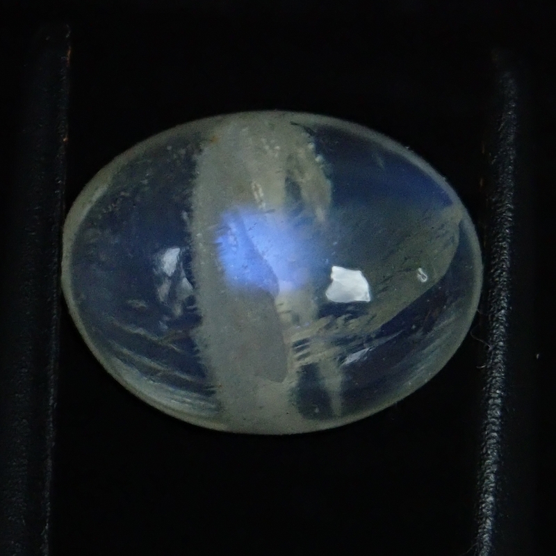 神秘! バランゴダ産ブルームーンストーン希少なインクルージョン2.410