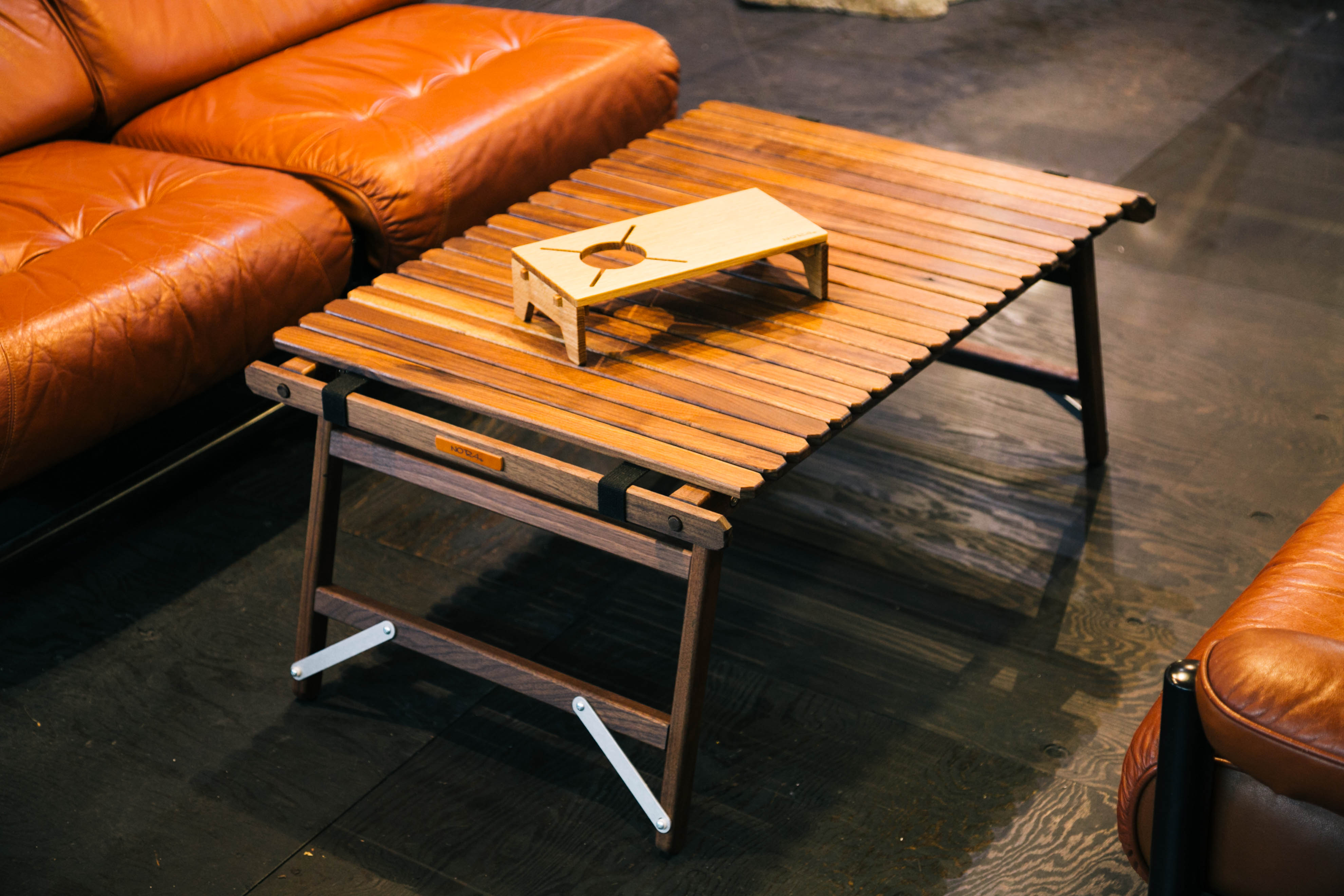 テーブル・チェア・ハンモック NORAs side table AIOT! Ver. WALNUT