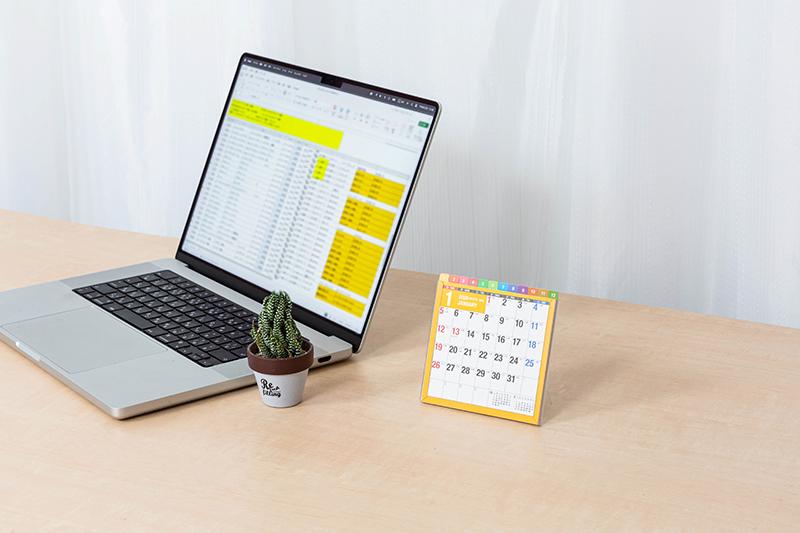 No.E138] エコカレンダー卓上（インデックス付き）