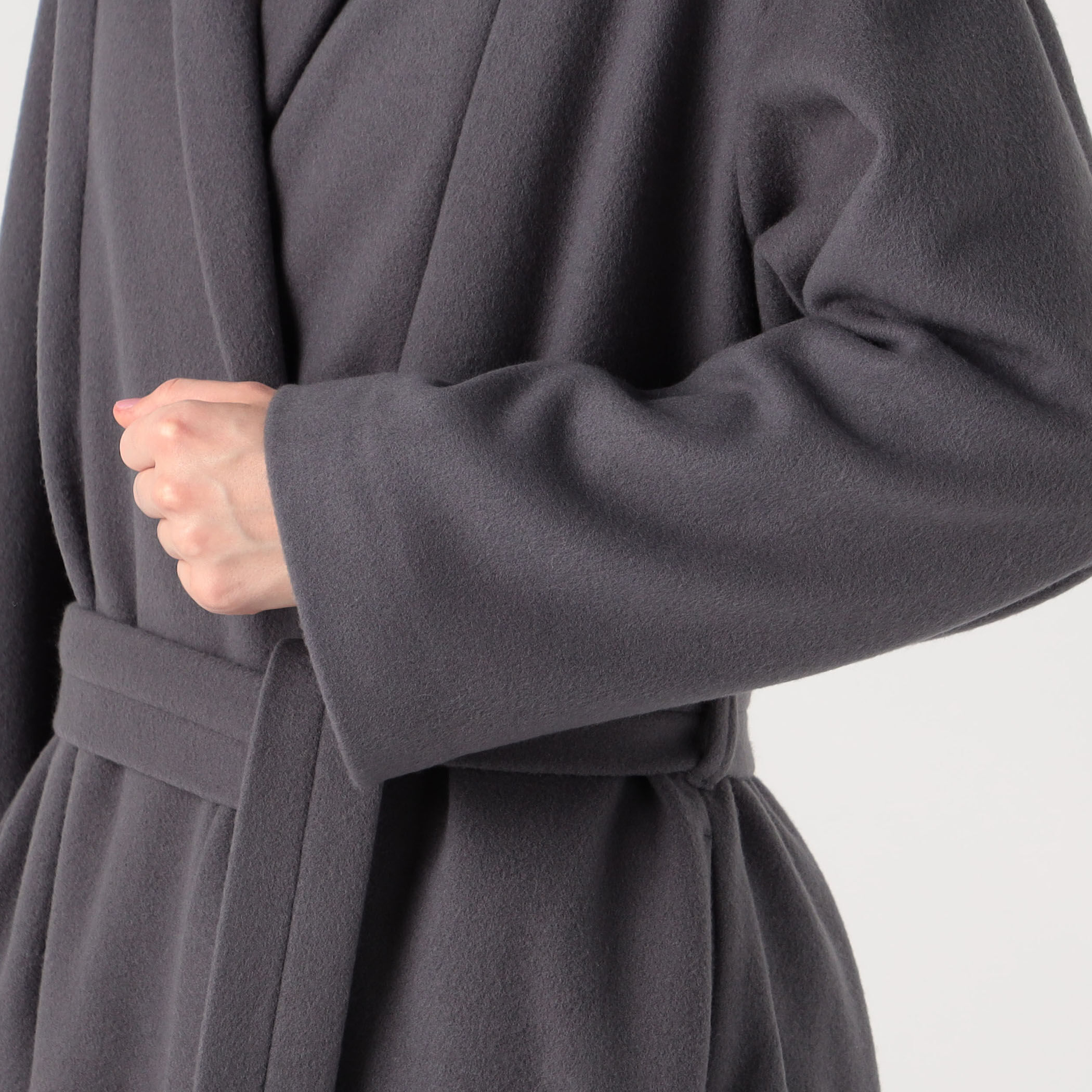 □【別注】ATON GOWN HEAVY ROYAL FLEECE コート｜トゥモローランド