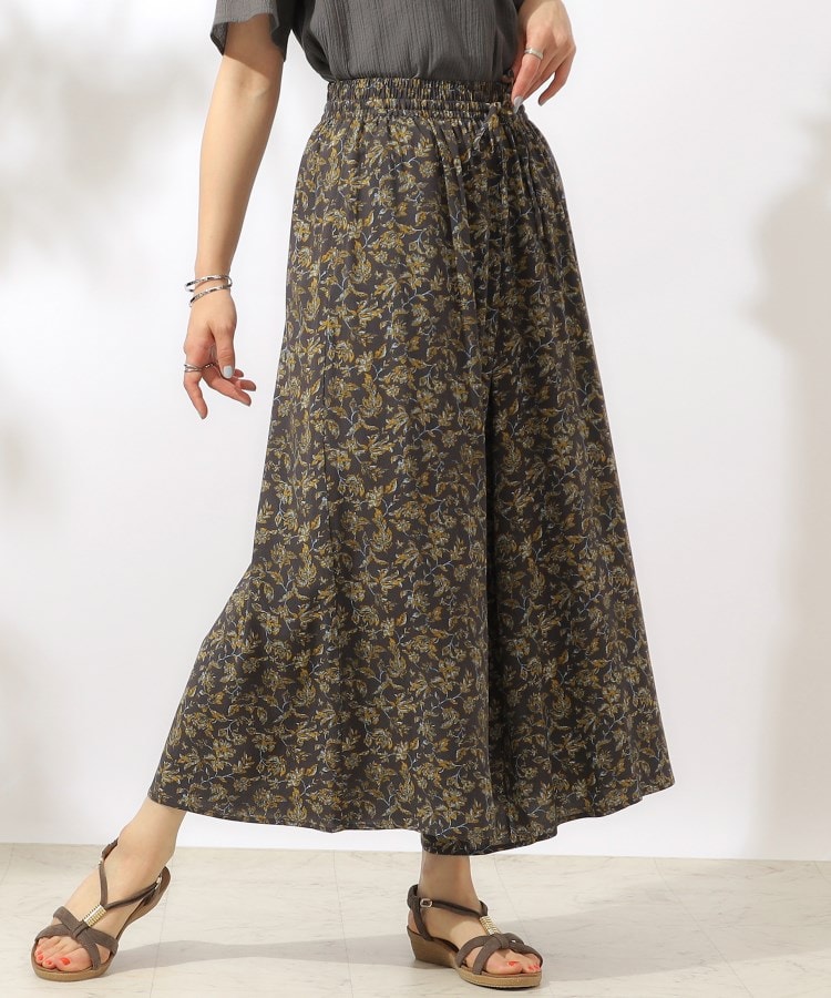 ◇コーデのアクセントに とろみ総柄ガウチョパンツ（6～9分丈パンツ