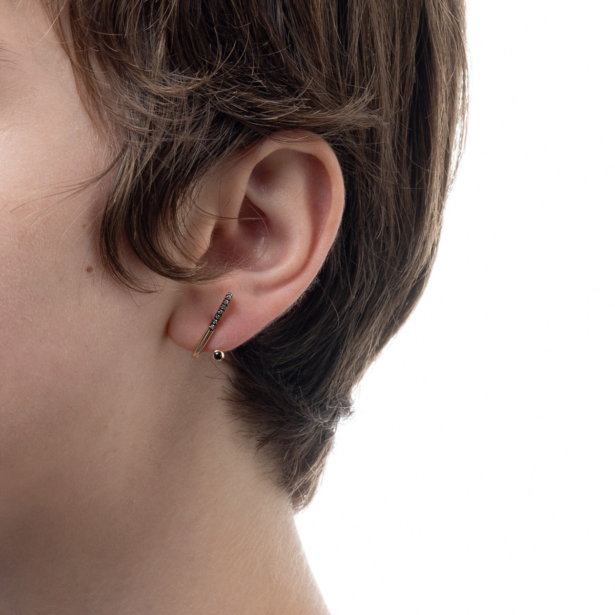 DROSERA ブラック&ホワイトダイヤモンド ピアス ブラックルテニウム 左耳用