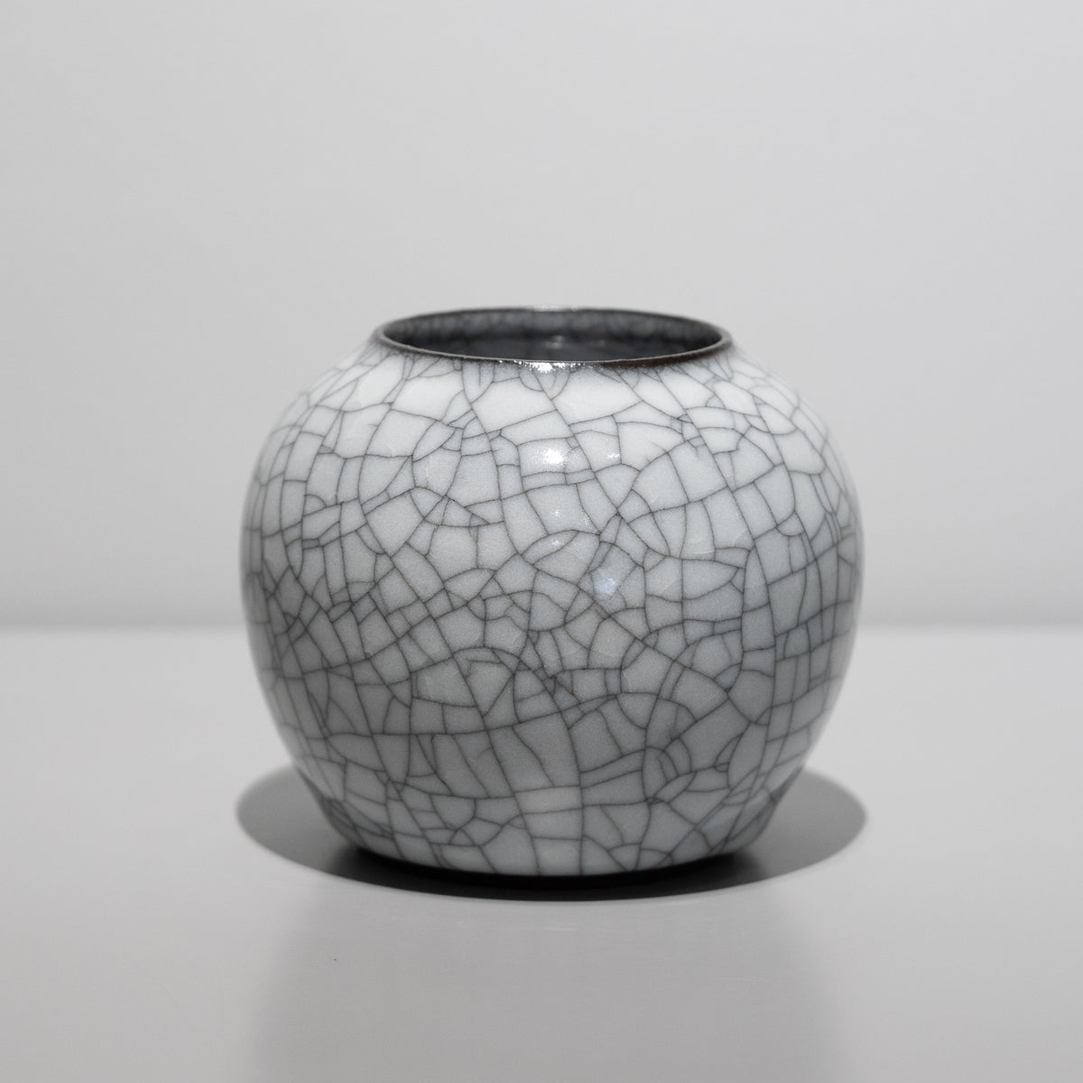 陶芸家 今泉毅 作 / 白瓷鉢 （はくじはち） 陶芸家 今泉毅 作 /