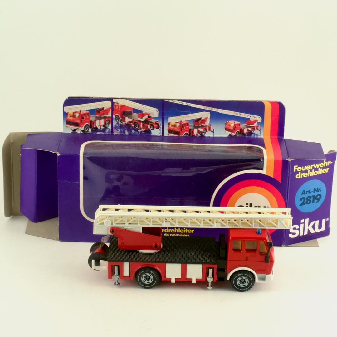 ドイツ ジク（siku） 消防梯子車 2819 Feuerwehrdrehleiter Fire