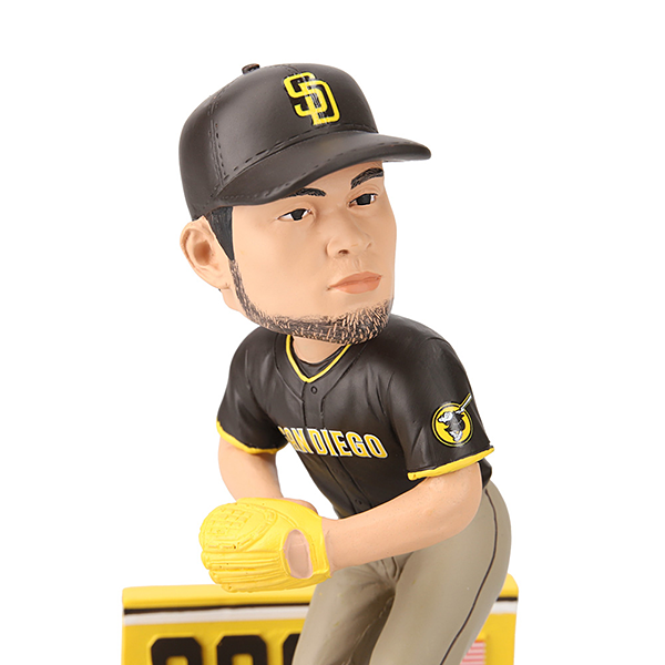 ダルビッシュ3000 奪三振 ボブルヘッド パドレス バブルヘッド 球場