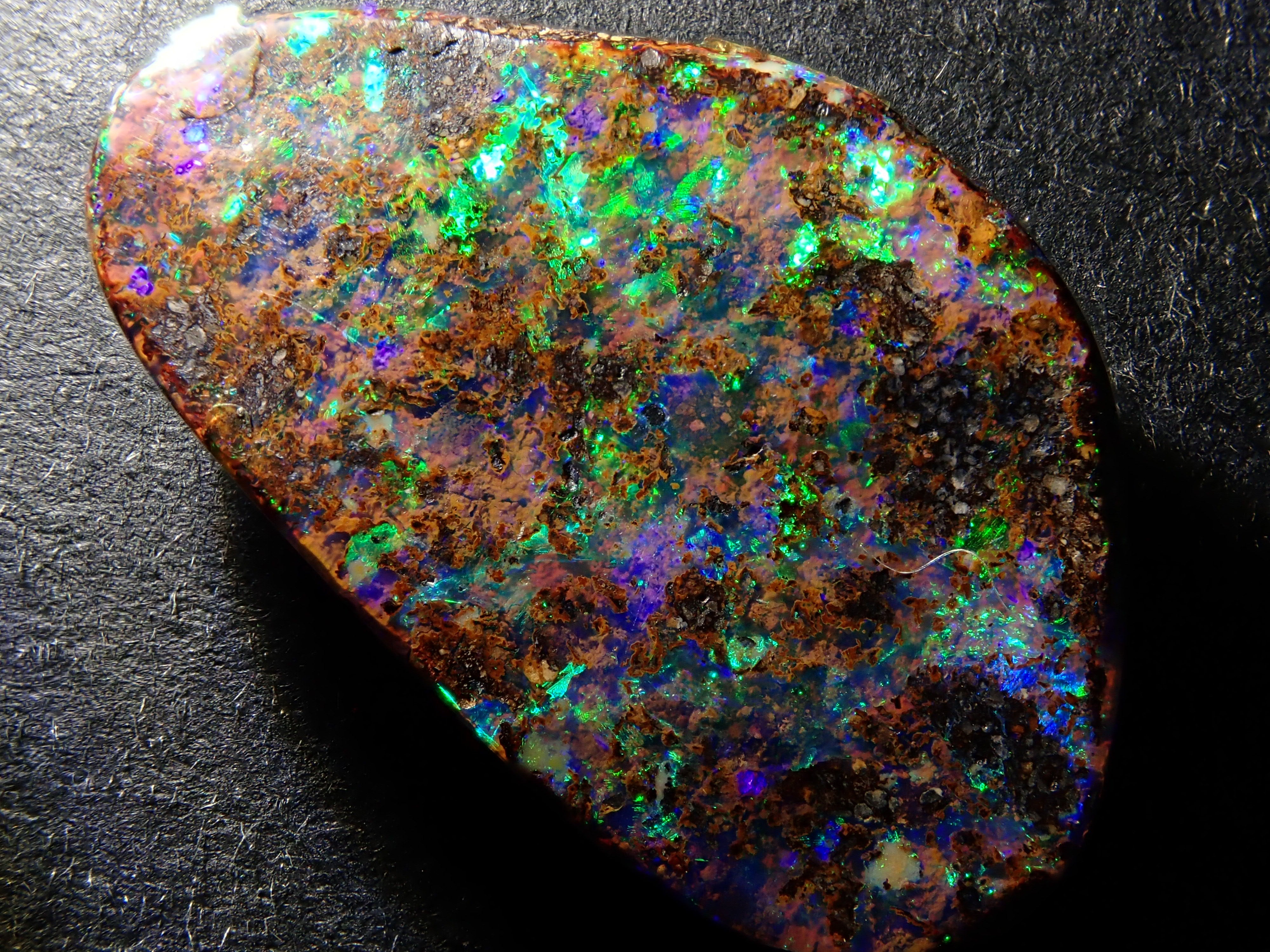 オーストラリア産ボルダーオパール 6.152ctルース
