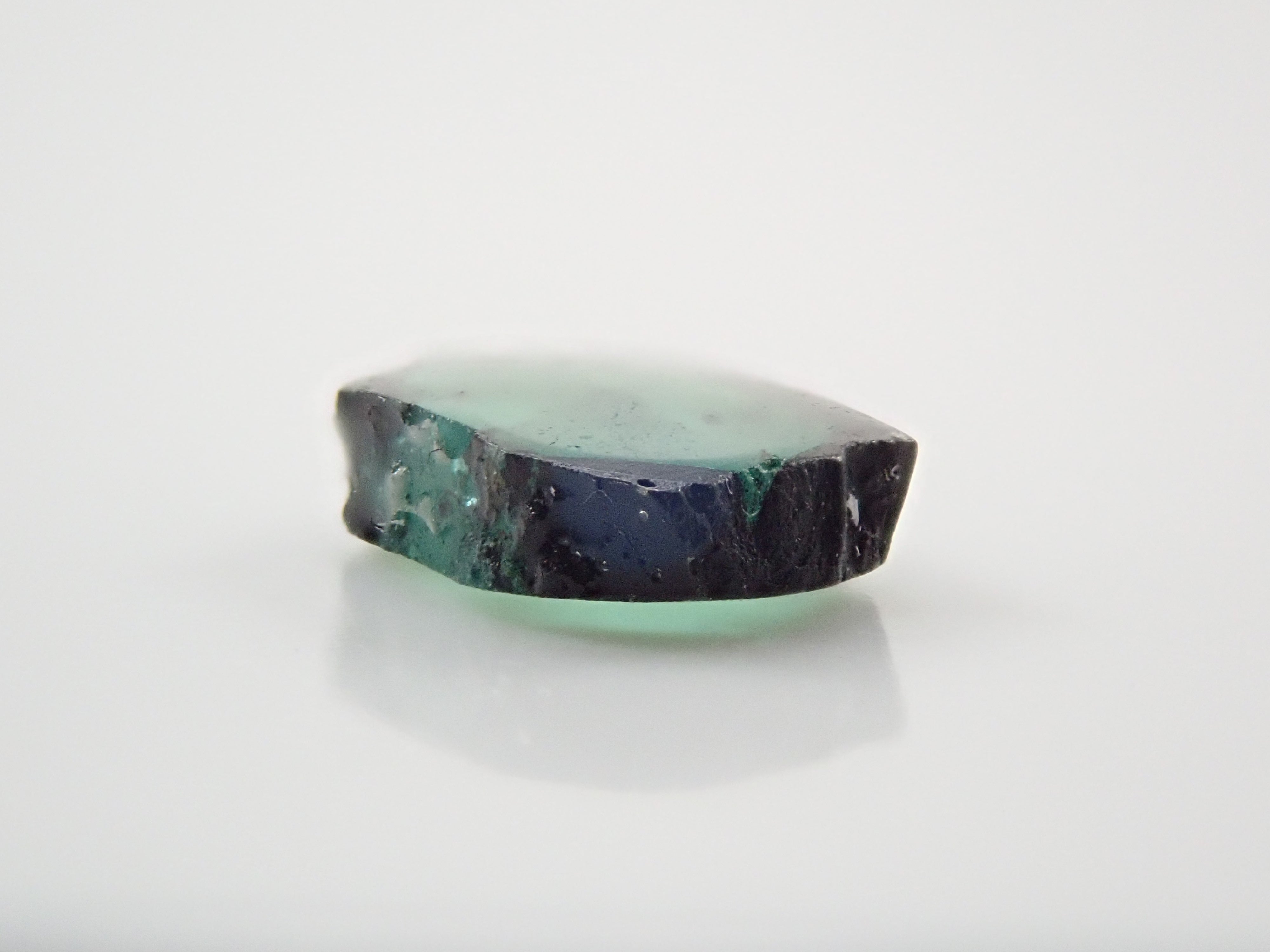 コロンビア産トラピッチェエメラルド 0.372ctルース