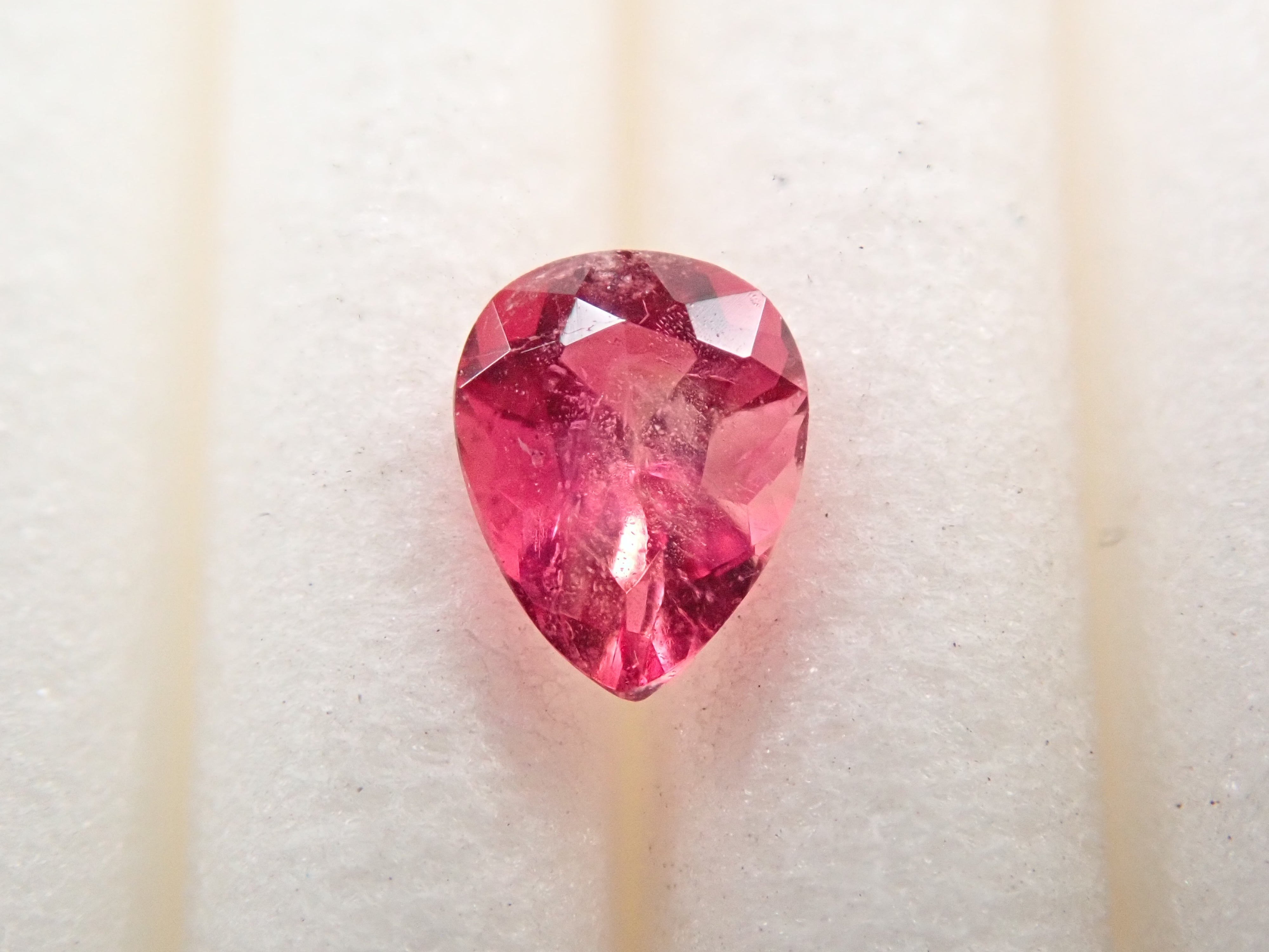 307 クラスター レッドベリル ビクスバイト レッドエメラルド 標本