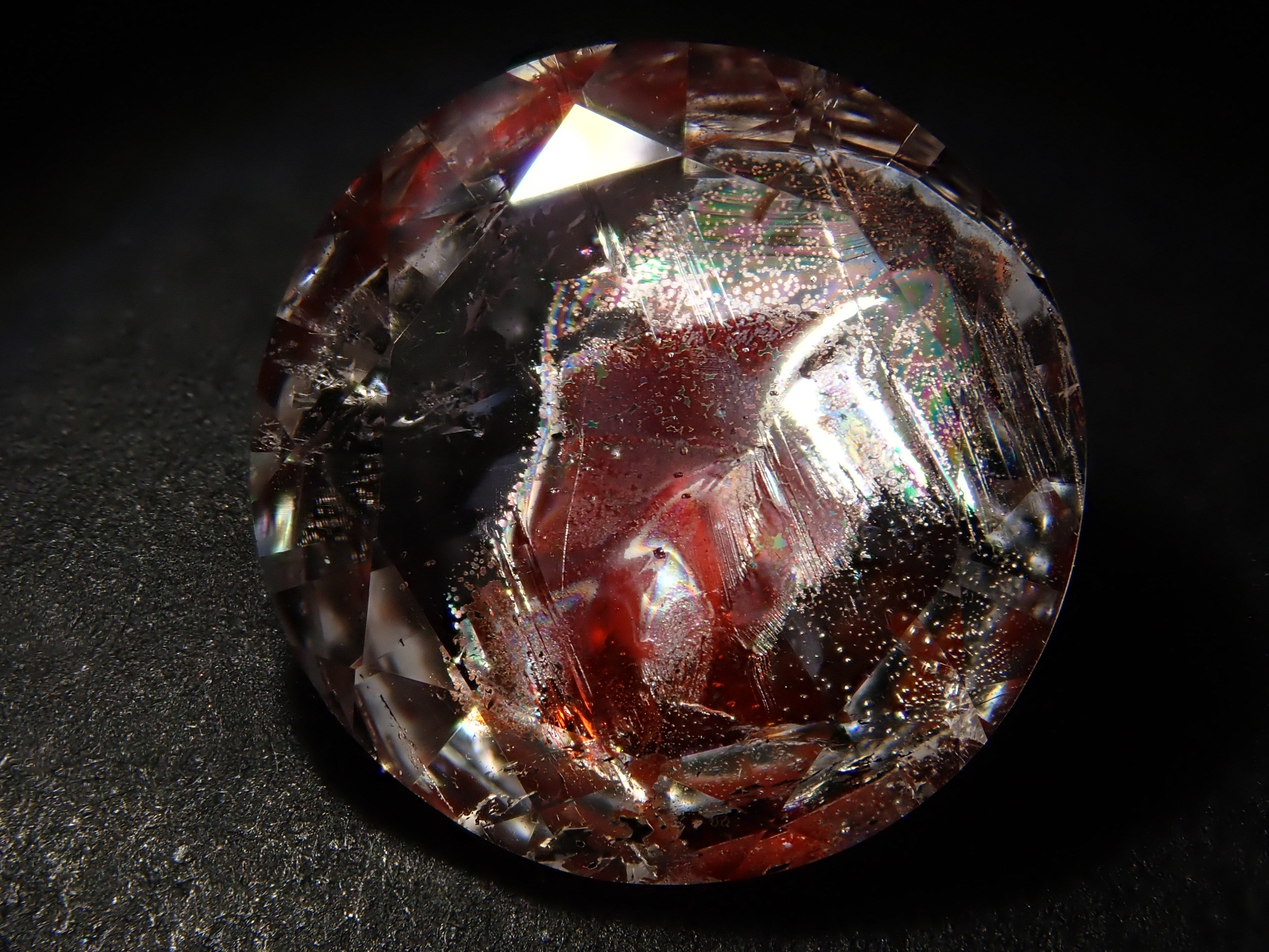 さくらインカット】ブラジル産ライモナイトインクォーツ（オーロラ