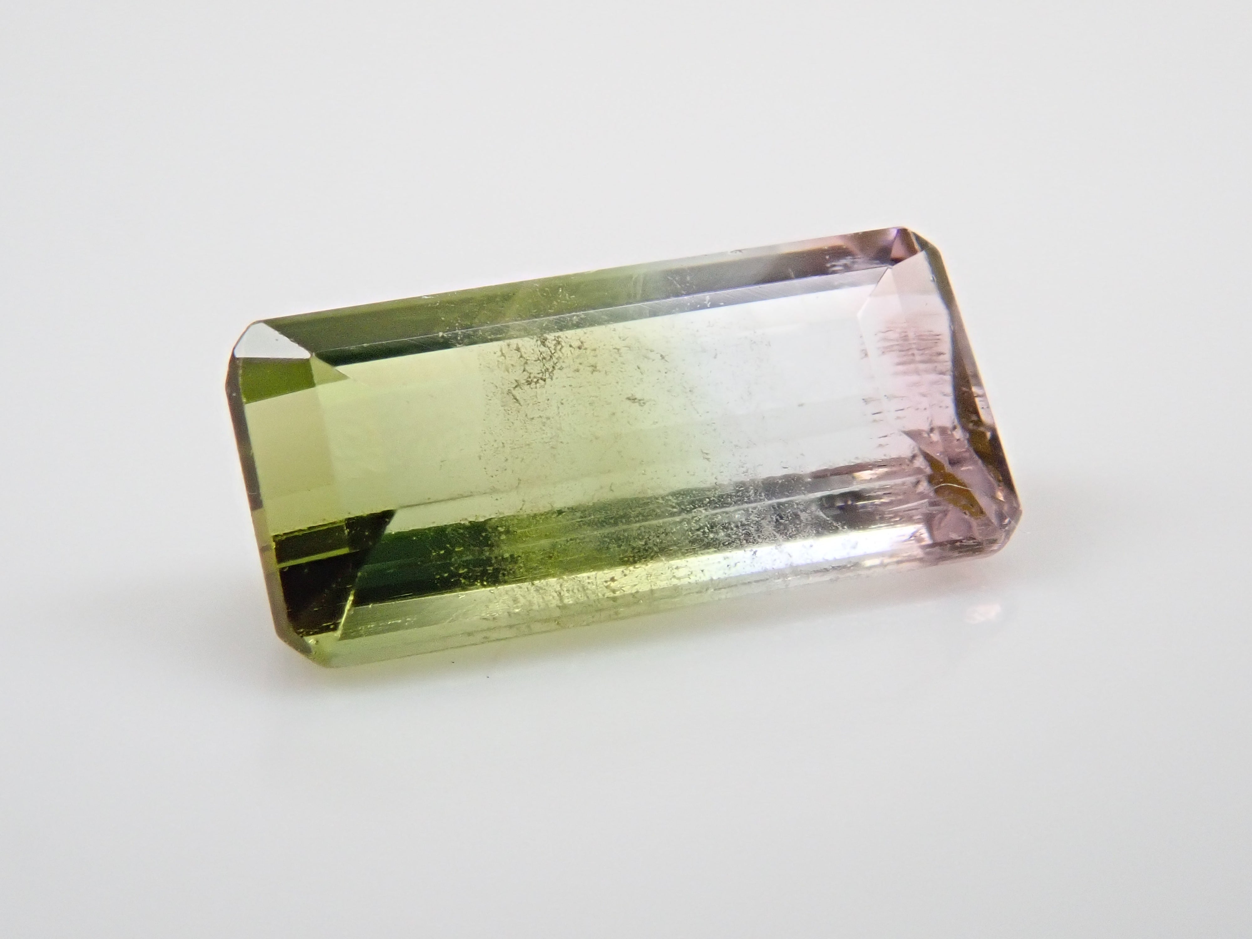 ブラジル産バイカラートルマリン 0.707ctルース