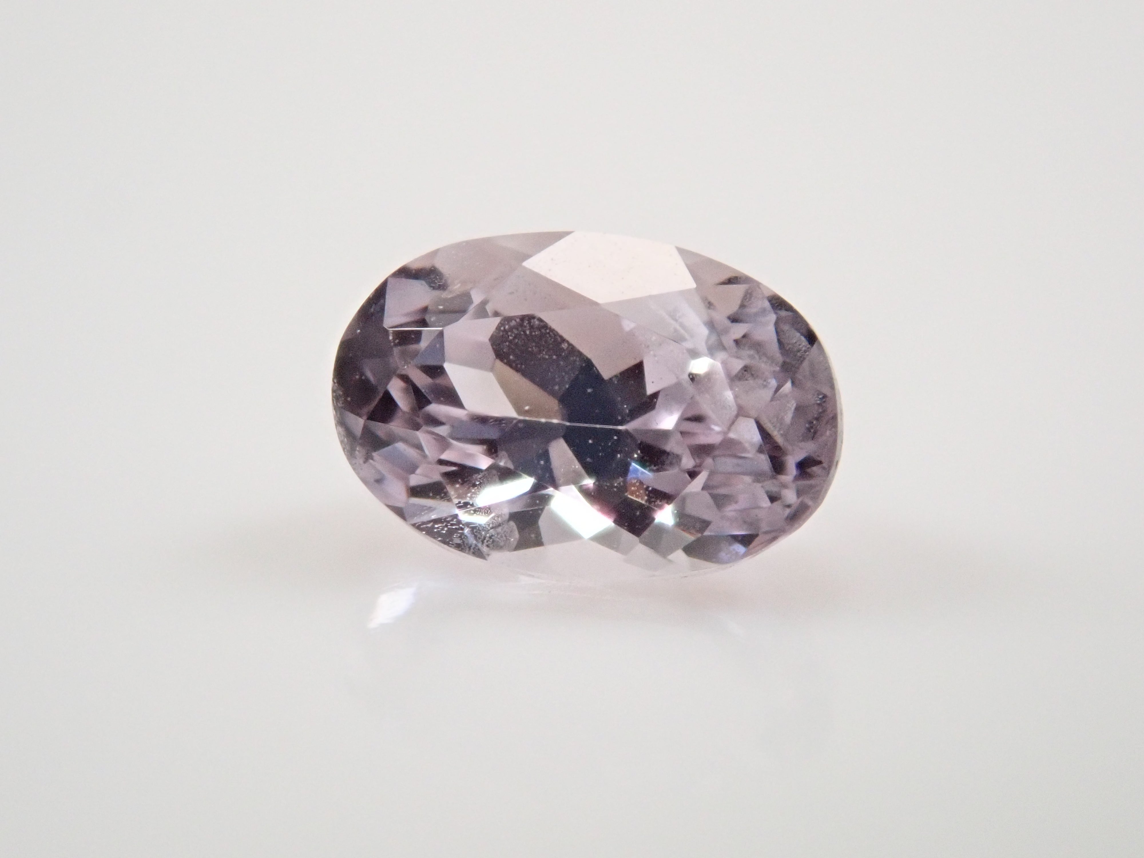 タンザニア産マグネシオアキシナイト 0.357ctルース