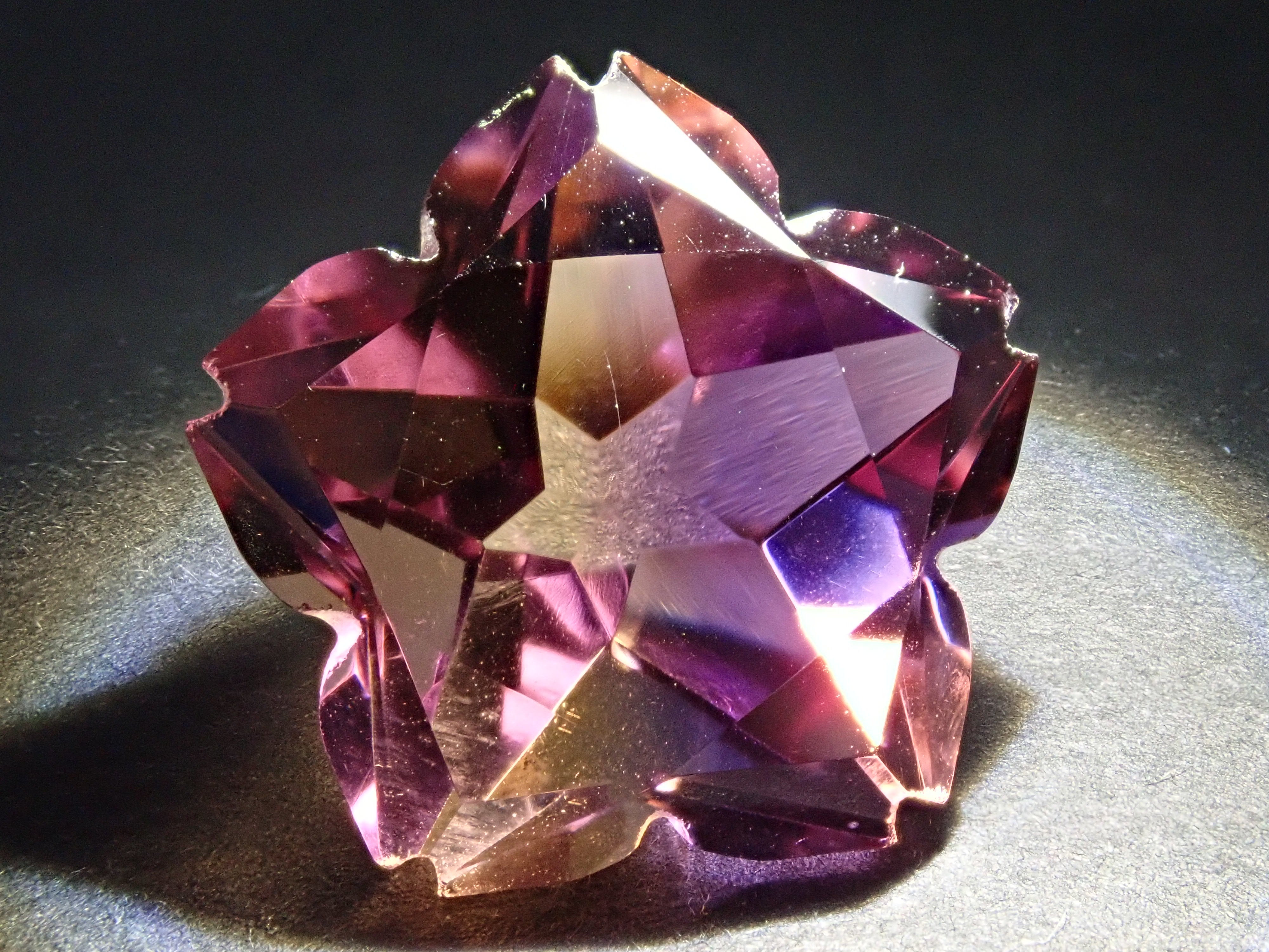 さくらシェイプ】ブラジル産アメトリン 20mm/21.554ct《コラボ》ルース