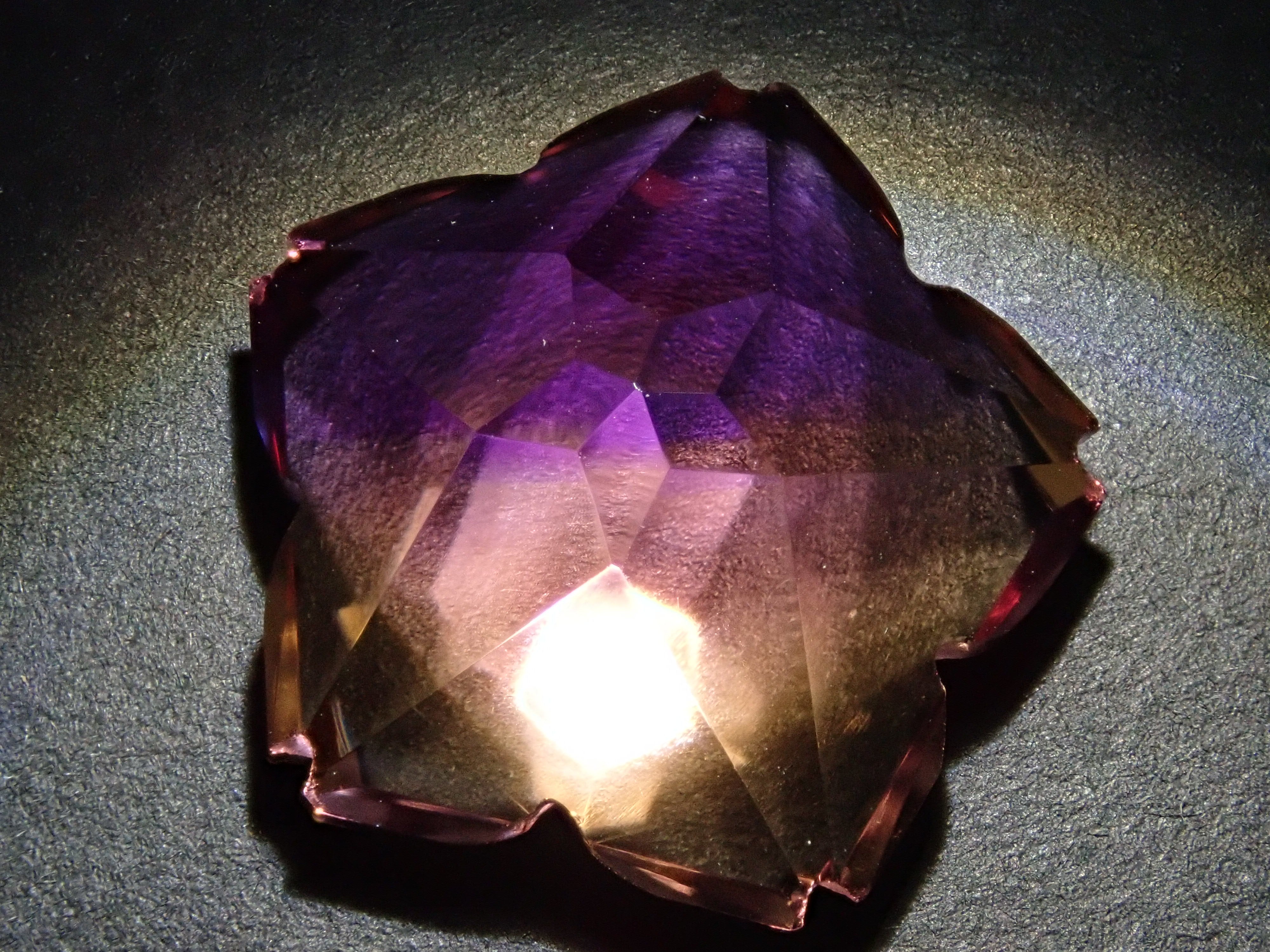 さくらシェイプ】ブラジル産アメトリン 20mm/21.554ct《コラボ》ルース