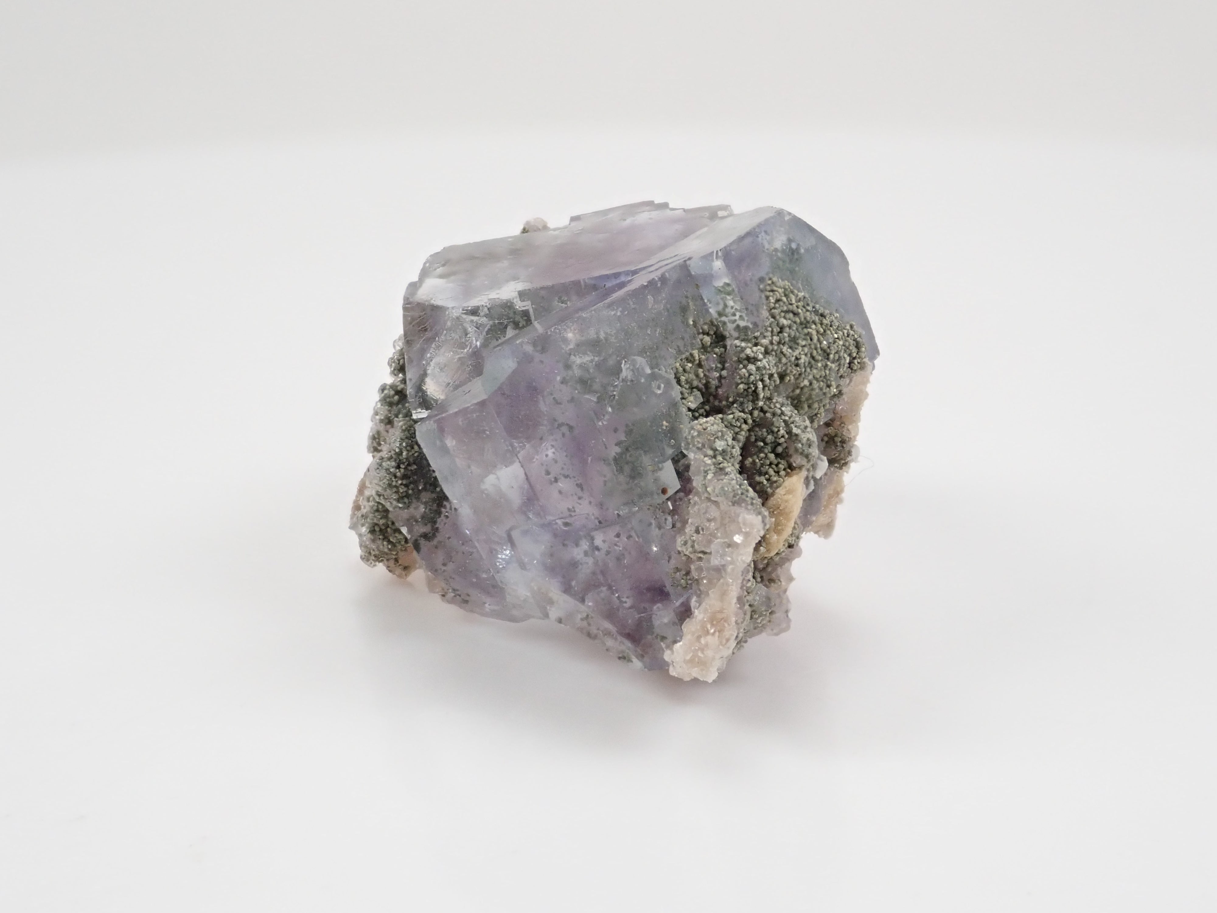 フローライト 72.518ct原石