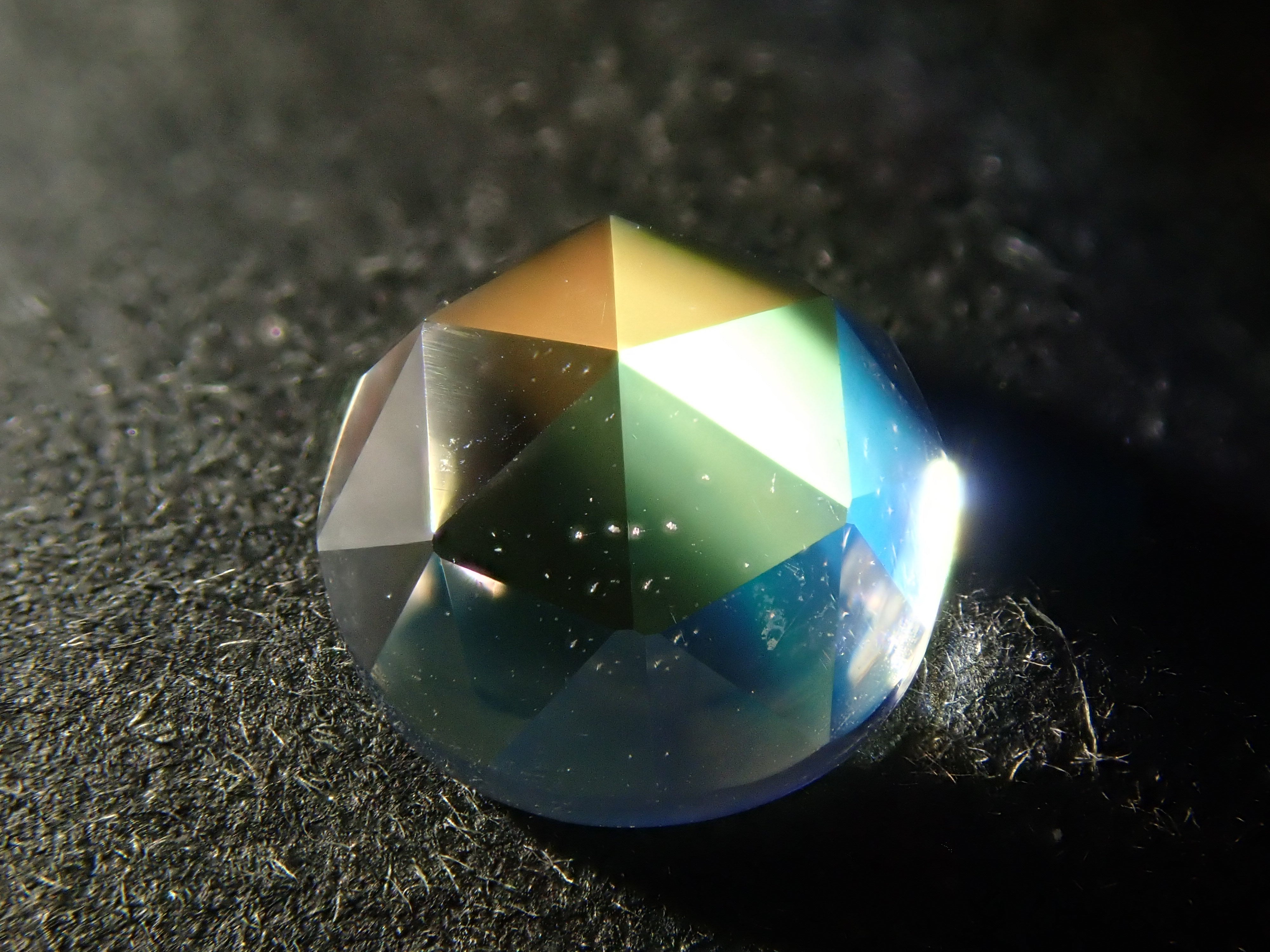 マダガスカル産アンデシン・ラブラドライト（通称名 レインボームーン