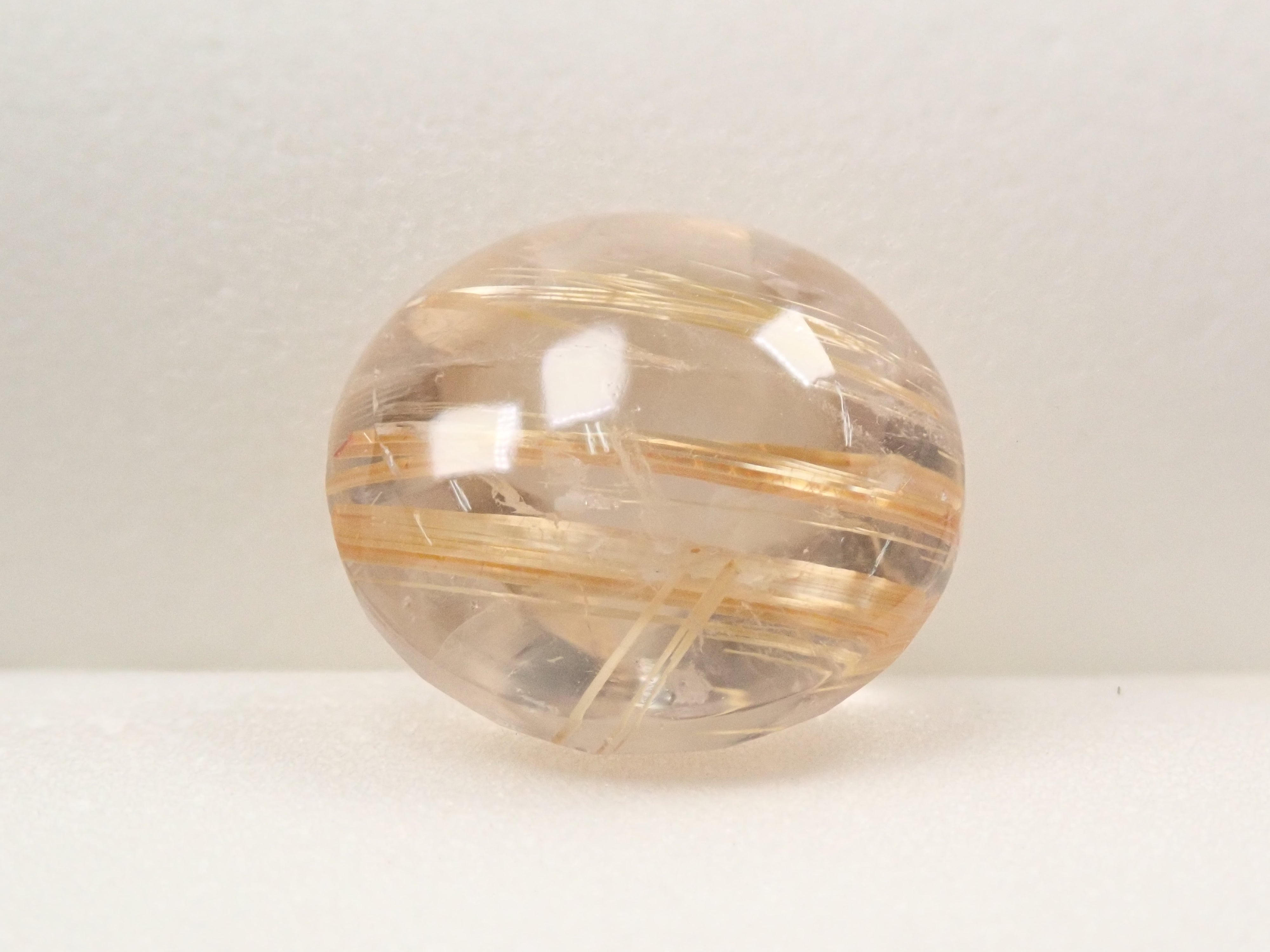 ブラジル産ルチルクォーツ（ルチルレイテッドクォーツ） 12mm/6.709ct