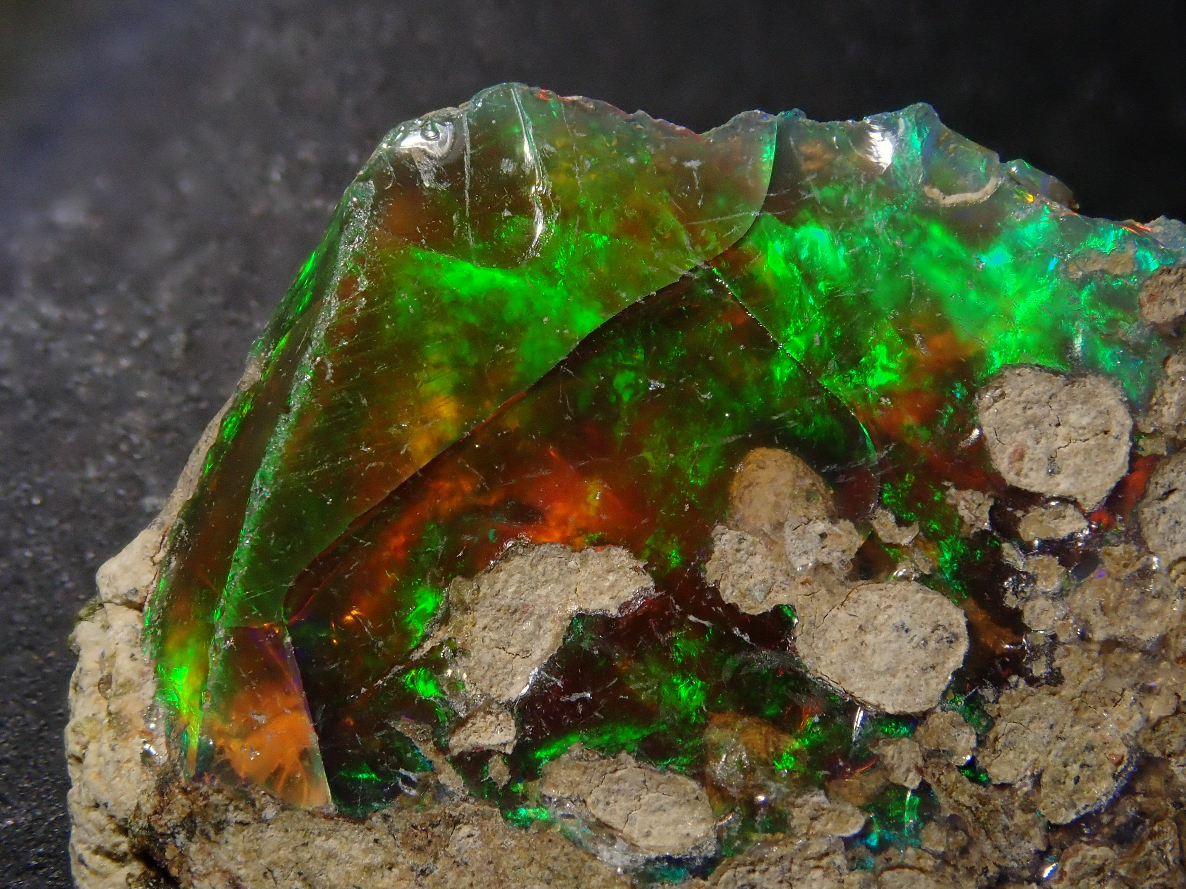 エチオピア産オパール 15.845ct原石