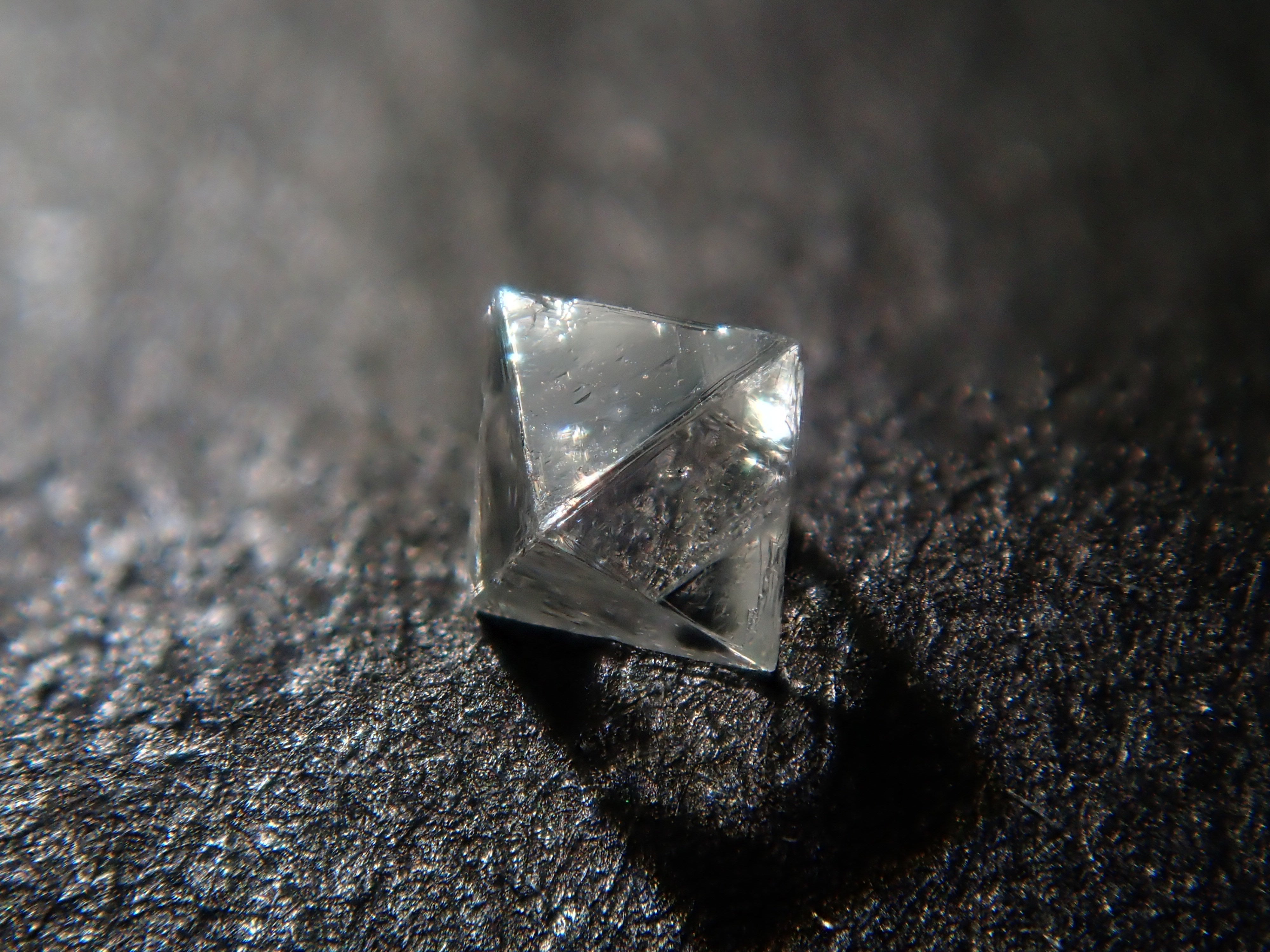 Zimbabwean rough diamond (sawable) 0.054ct rough stone
