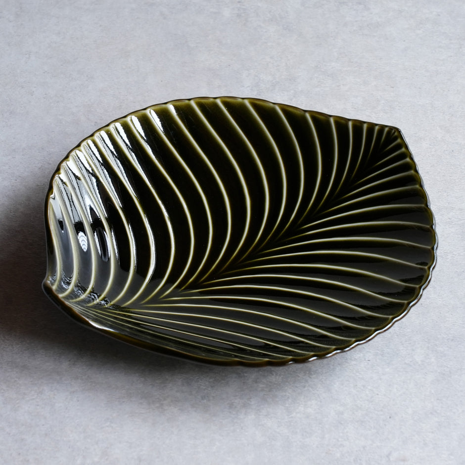 ぎやまん陶 リーフ大鉢 – カネコ小兵公式オンラインストア