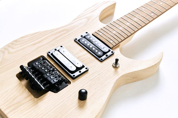 7弦】フロイドローズ×ホワイトアッシュ×ローズ指板 【DIYギター